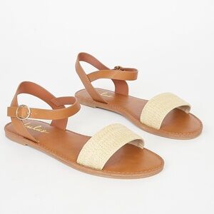 LULU’S Hearts and Hashtags Natural Raffia Flat Sandals 9 Minimalist Like New